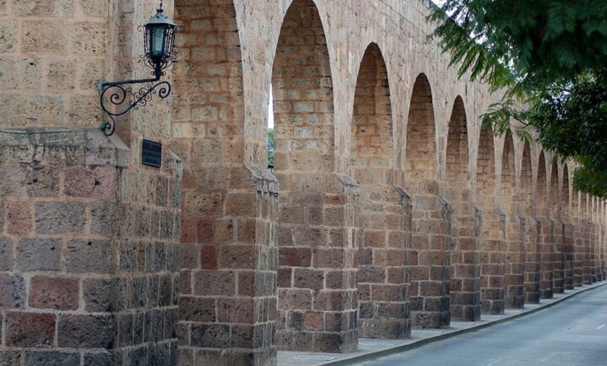 Image 2: Discover Mexico's colonial treasures for 7 days from Mexico City