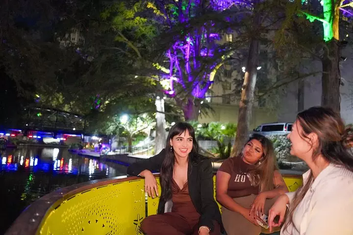 San Antonio Premium Night Driving Tour with Riverwalk Boat Cruise