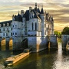 Image 2: Visite en petit groupe au départ de Paris : 3 Châteaux de Loire et ...