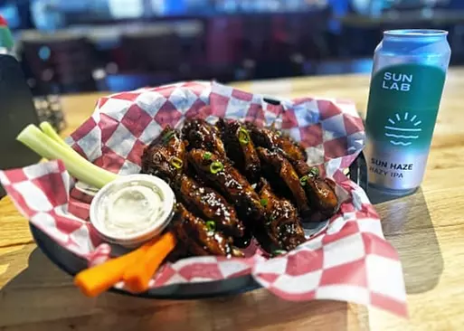 5% Cash Back at Jaxx Sports Bar and Grill