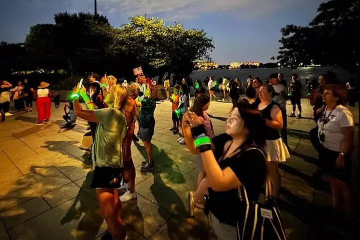 Discounted DC Night Tour With Magic LED- Snacks, LED Bracelets