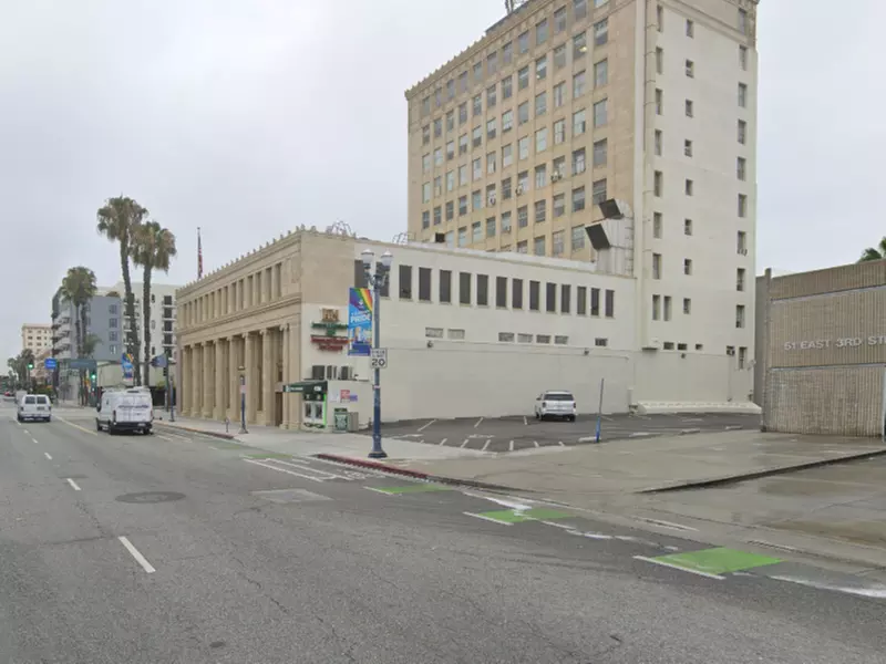 Parking at [SL10] 121 East 3rd St. Lot