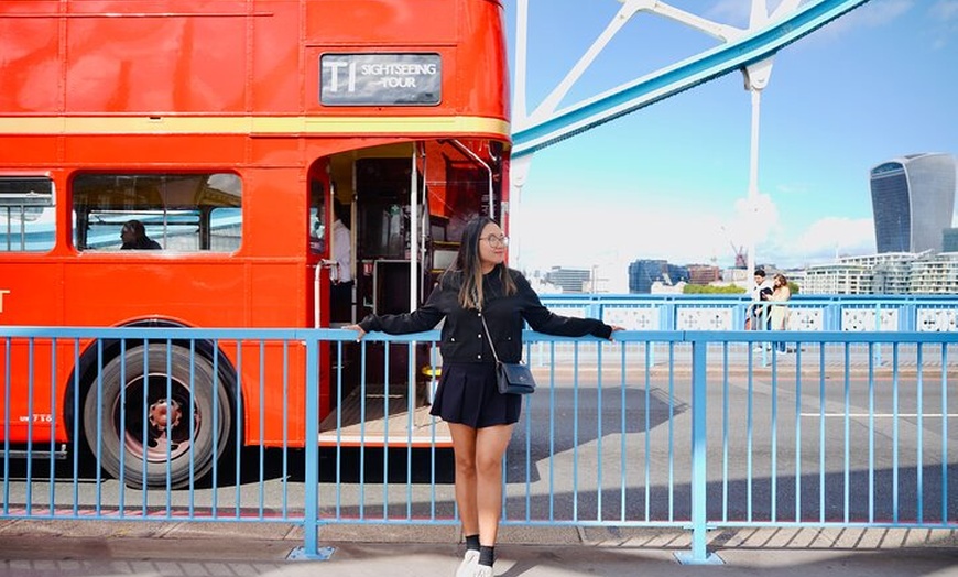 Image 7: 90-min London Landmarks & Hidden Gems Photoshoot