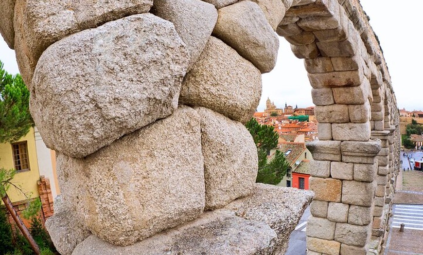 Image 8: Escapada privada a Madrid: Toledo y Segovia