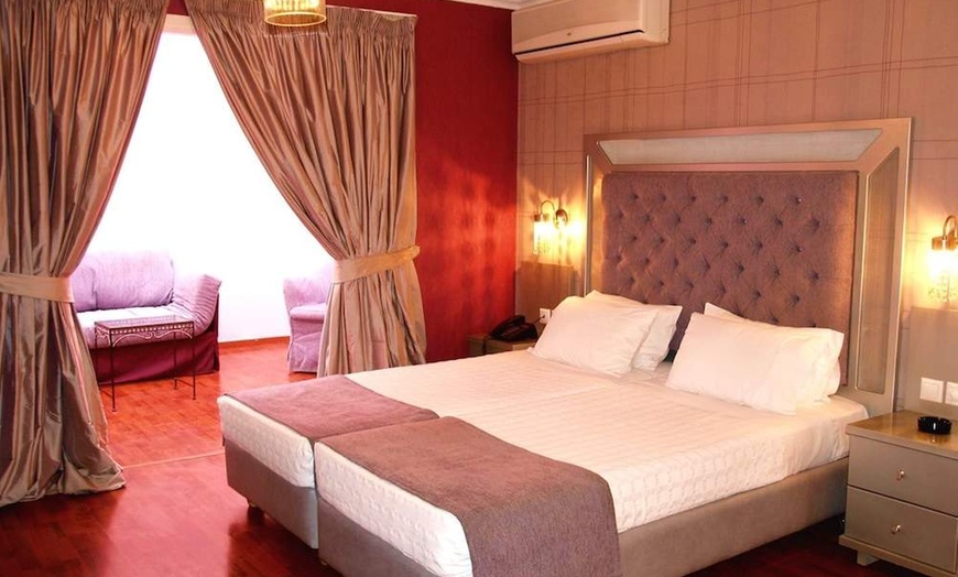 Image 9: ✈ ATENY I OKOLICE | Ateny - Delphi Art Hotel 3* - City break