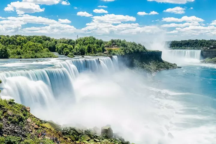 2-Day Best of Niagara Falls, Corning, Finger Lakes Tour from NYC