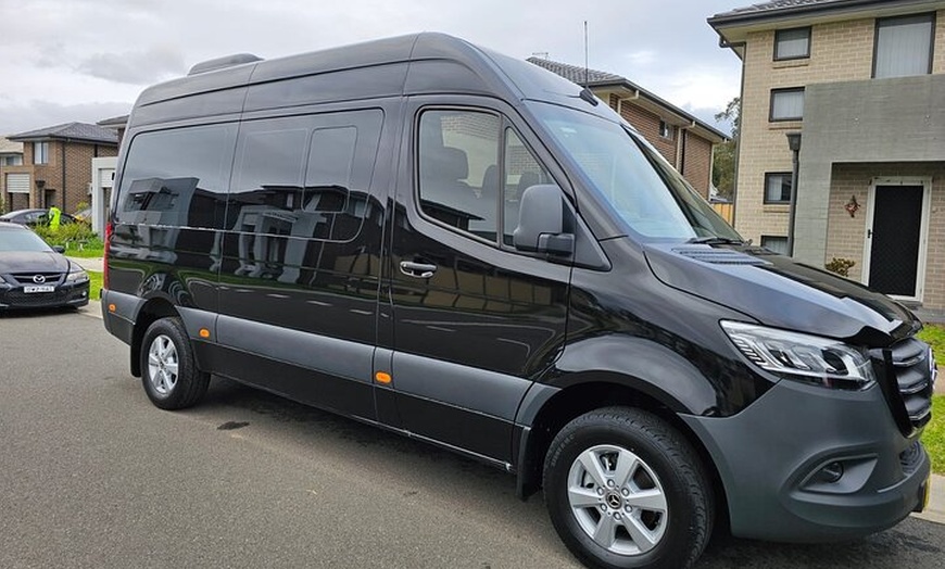 Image 9: Departing Sydney: Luxury Transfer to Airport or Cruise Port