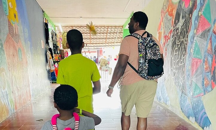 Image 2: Shopping and Mexican food in a Private Guided Cancun Tour