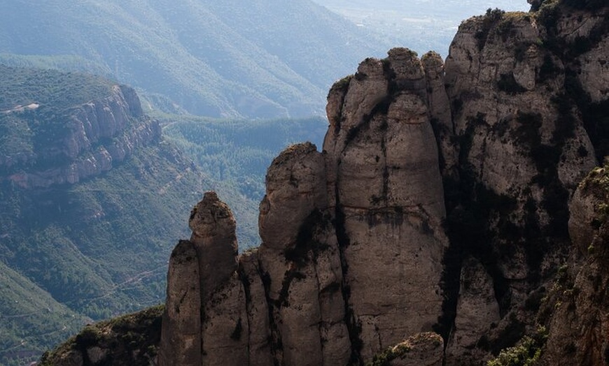 Image 4: Montserrat Experiencia de ida y vuelta de medio día