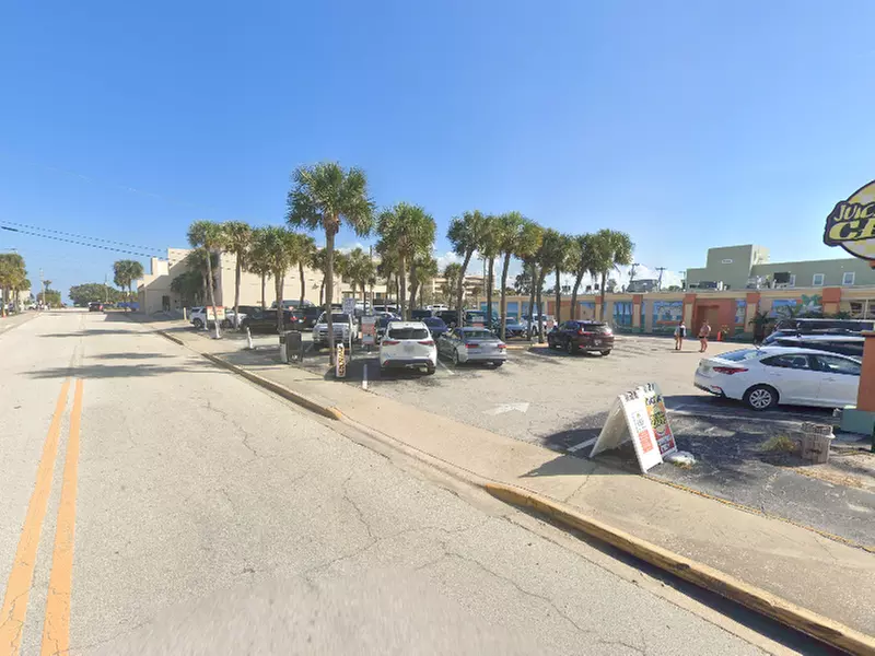 Parking at Java Beach Parking Lot