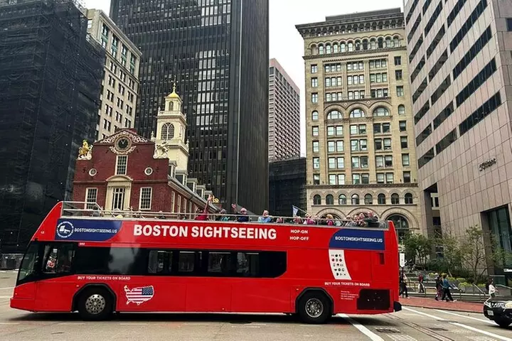 Hop on Hop off Boston and Charlestown Tour - Primary Image