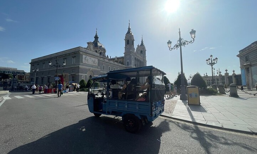 Image 8: Tour por la ciudad de Tuk Tuk