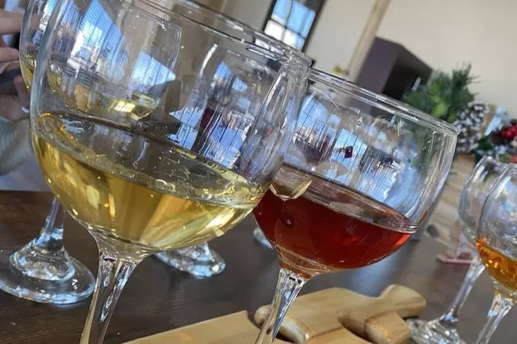 $15 For A Wine Tasting For 2 (4 Samples Each) (Reg. $30)