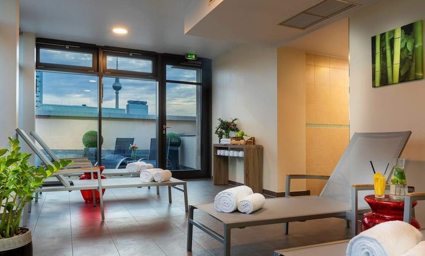 Image 36: ✈ GERMANY | Berlin - Leonardo Royal Hotel Berlin Alexanderplatz 4*,...