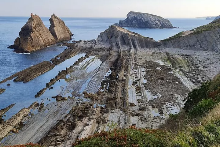 Visita privada al Geoparque Costa Quebrada en Cantabria - Primary Image