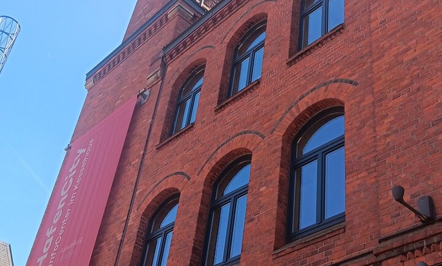 Image 2: Entdecken Sie Hamburg: Spaziergang durch den Hafen, die Speichersta...