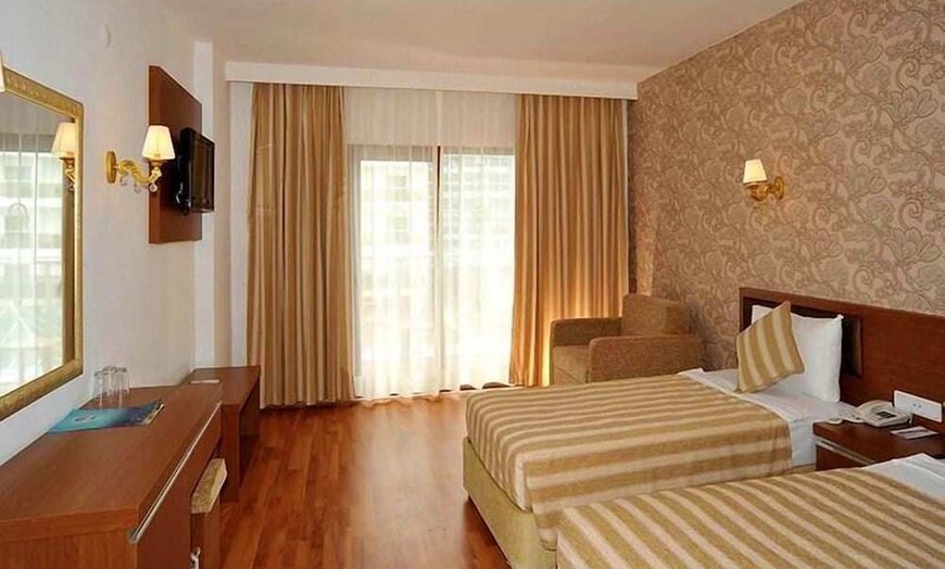 Image 2: ✈ ANTALYA I OKOLICE | Turkler - Eftalia Aqua Resort 4* - Dla rodzin