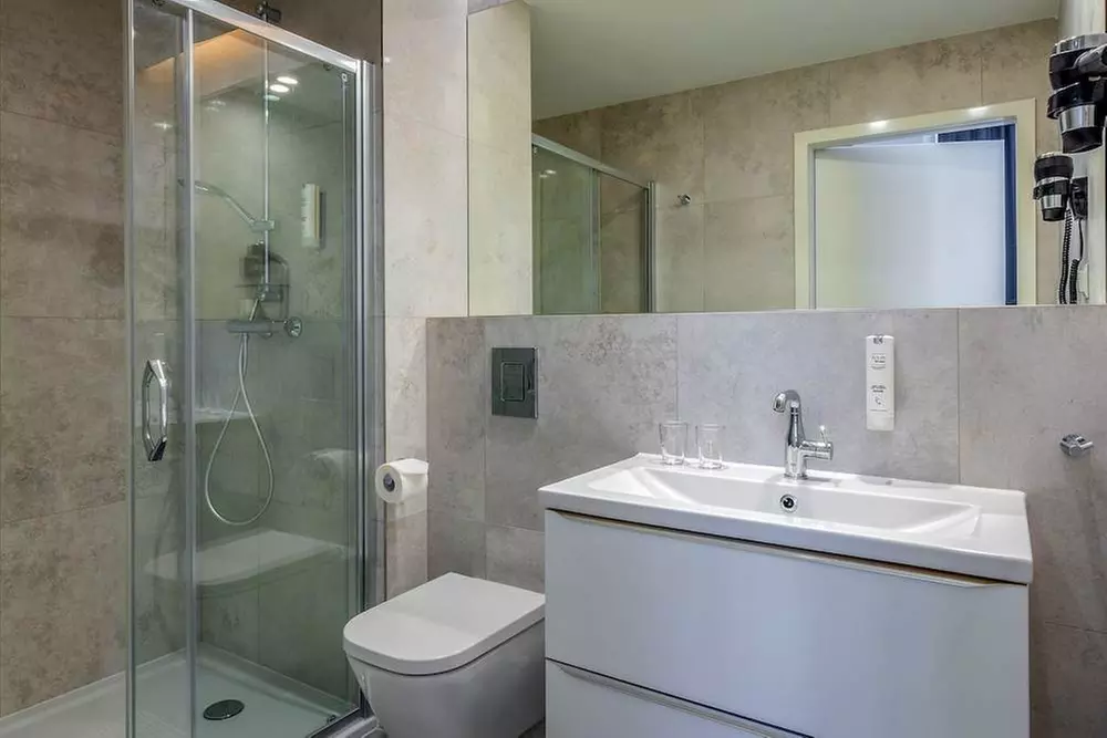 ✈ POLSKA | Wroclaw - Korona Hotel Wroclaw Market Square 3*, 2 nocy ...