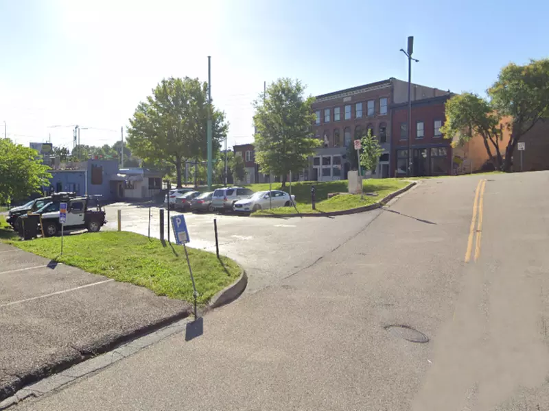 Parking at Merchants Lot