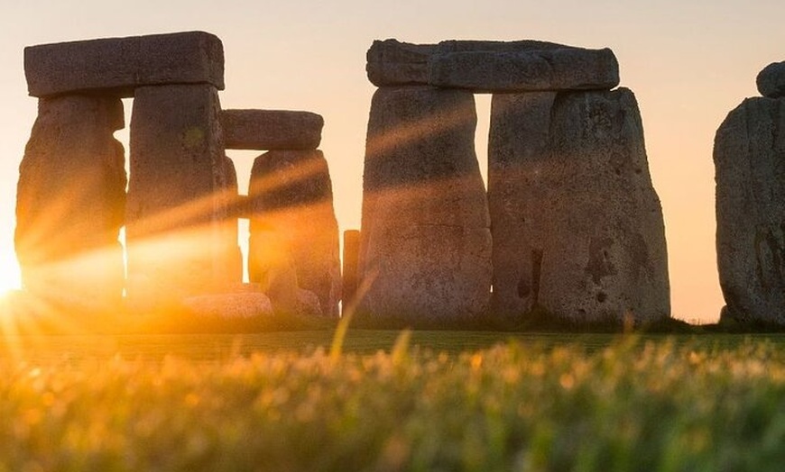 Image 2: Private Tour Experience from London to Stonehenge and Windsor