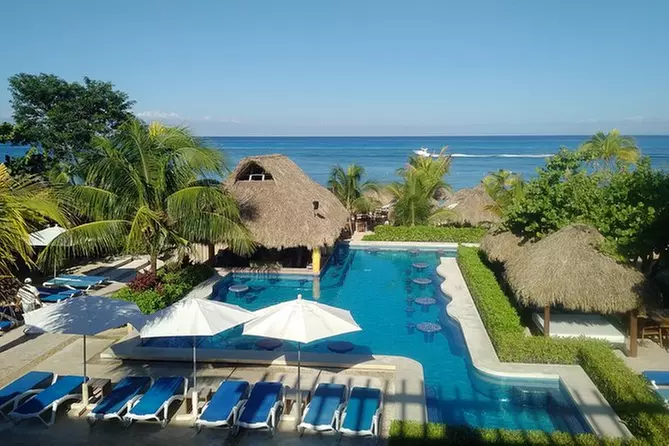 Mr. Sanchos Beach Club All-Inclusive Day Pass - Primary Image