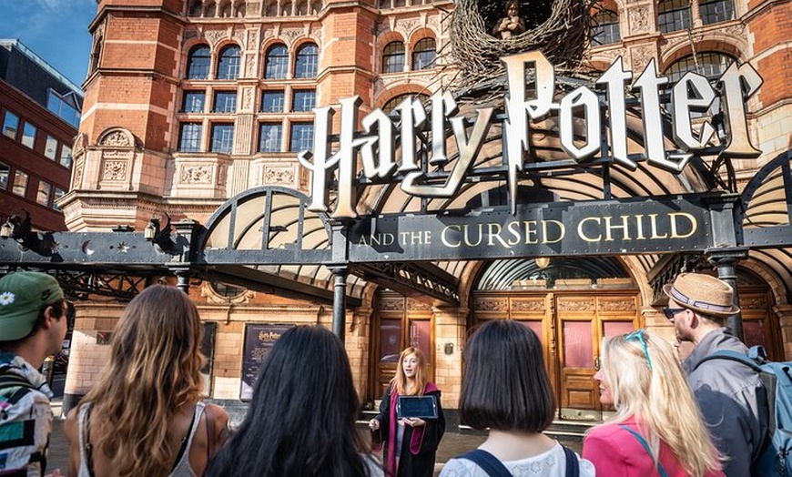 Image 4: Adult-Only Harry Potter London Tour with Cocktails
