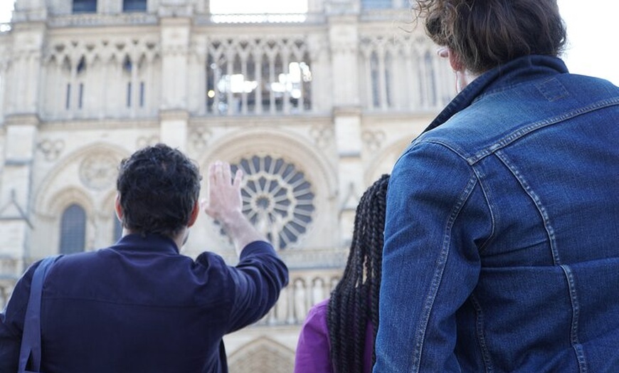 Image 2: Visite guidée de la cathédrale Notre-Dame avec visite de groupe prévue