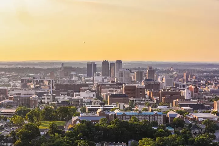 University Scavenger Hunt: University of Alabama Adventure