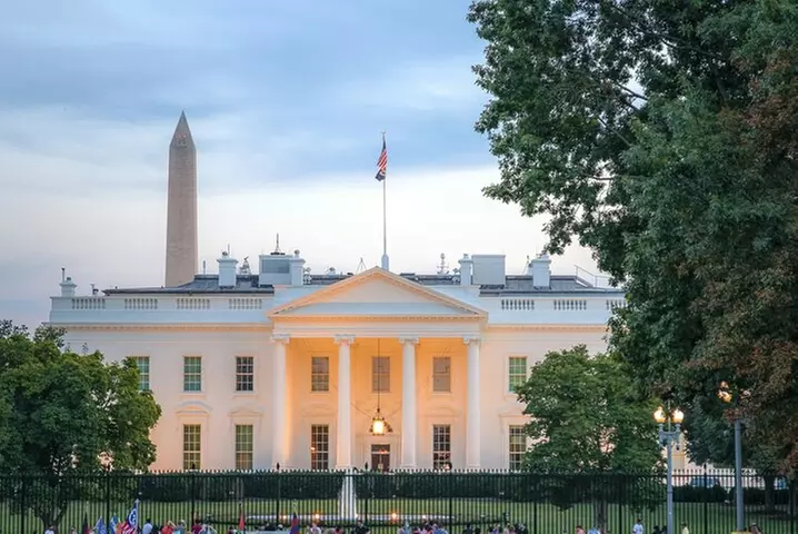 National Mall Tour with 10 Stops & U.S. Capitol or Museum Entry