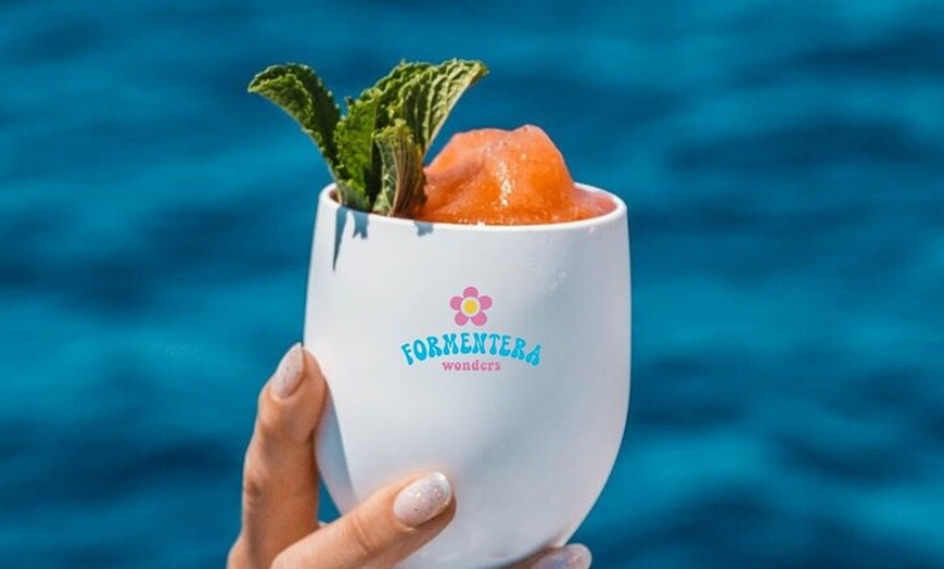 Image 26: Paseo en Catamarán a Vela con Formentera Wonders Todo Incluido