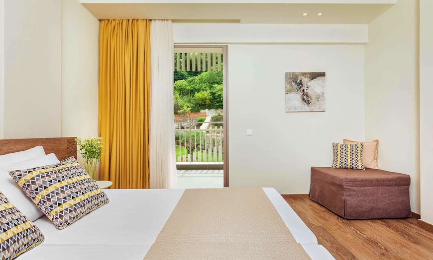 Image 3: ✈ THESSALONIKI UND UMGEBUNG | Kalithea - Ammon Zeus Luxury Beach Ho...