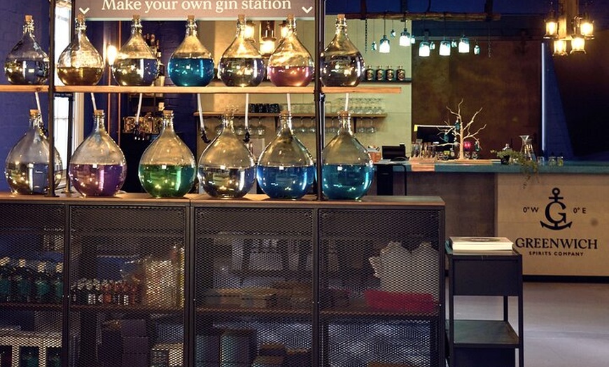 Image 4: London Private Gin Tasting and Masterclass