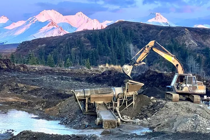 3 Hour: Alaska Gold Panning Experience near Denali - Second Medium