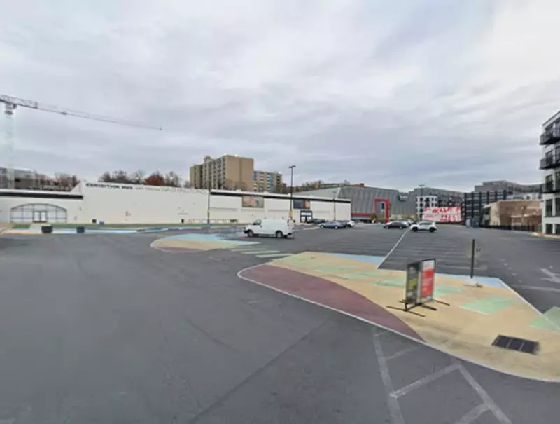 Parking at 680 Rhode Island Surface Lot / Van Gough: The Immersive Experience Lot - Image 2