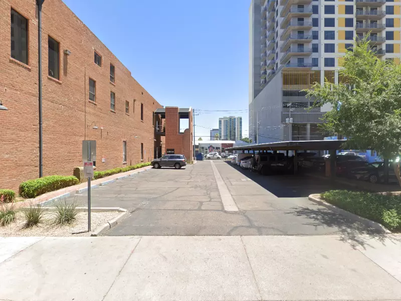 Parking at 829 N. 1st Ave. Lot - P4838