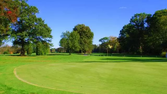 Online Booking - Round of Golf at Springfield Golf Center