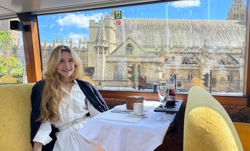 Image 3: Best of London Afternoon Tea Tour Experience