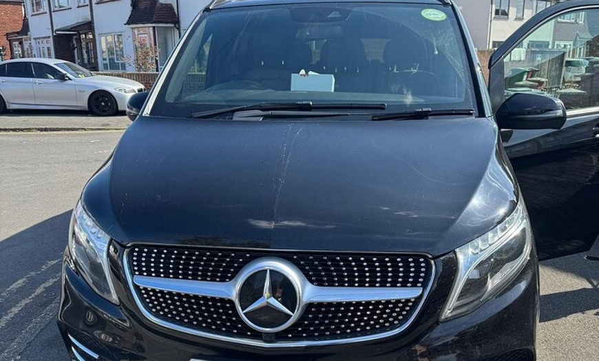 Image 4: Private London City Tour in Luxury Vehicle