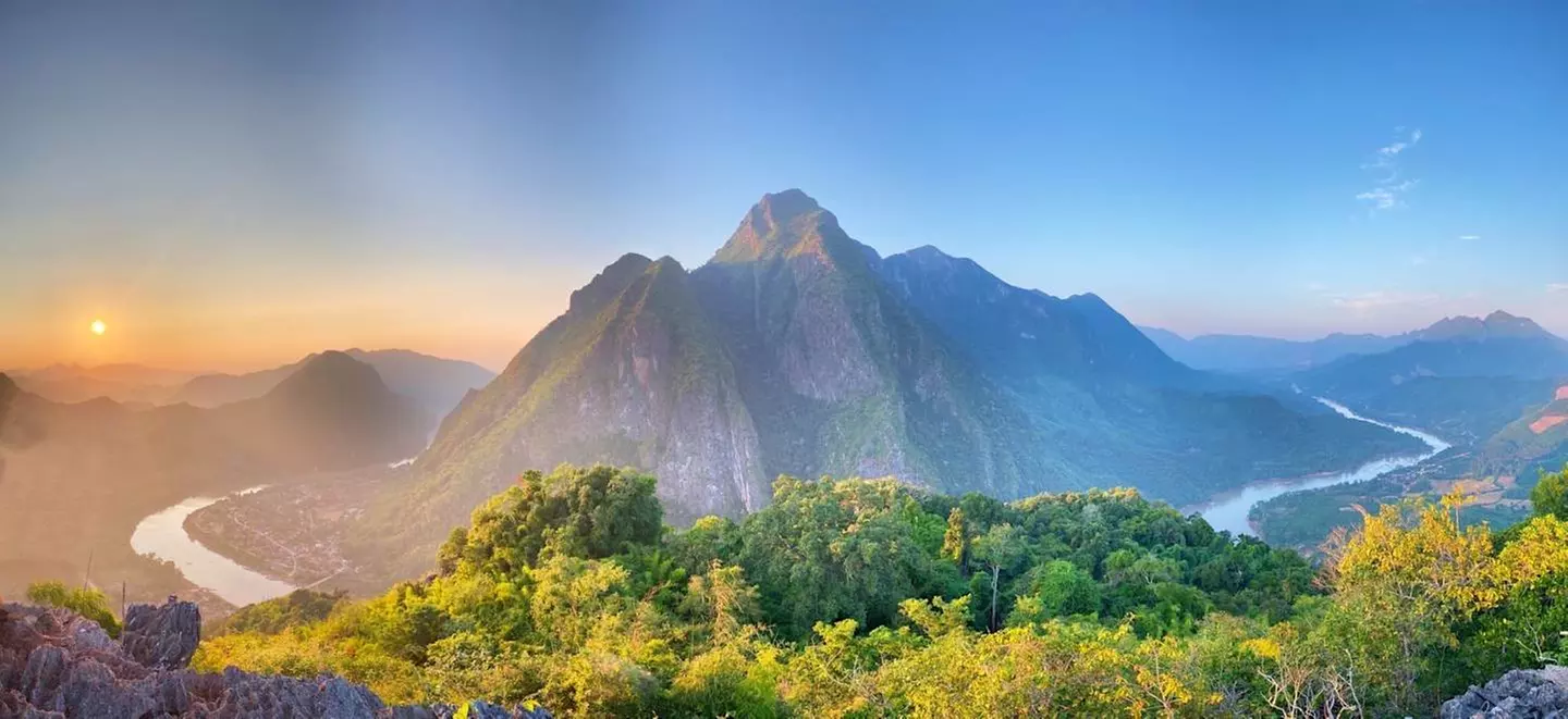 ✈ LAOS | Luang Prabang - Entdecken Sie das wilde, spirituelle und a...