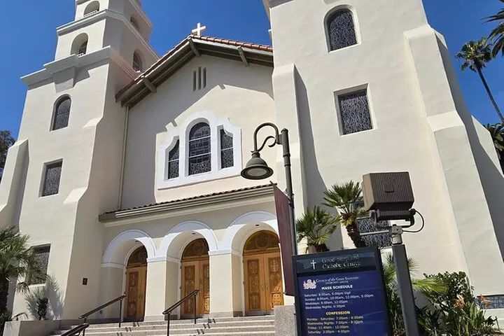 Beverly Hills and Rodeo Drive: A Self-Guided Audio Tour