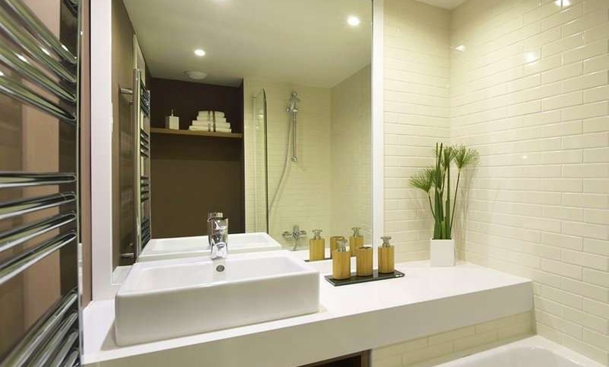 Image 9: ✈ ÎLE-DE-FRANCE | Parigi - Citadines Les Halles Paris 4*, 1 notte -...