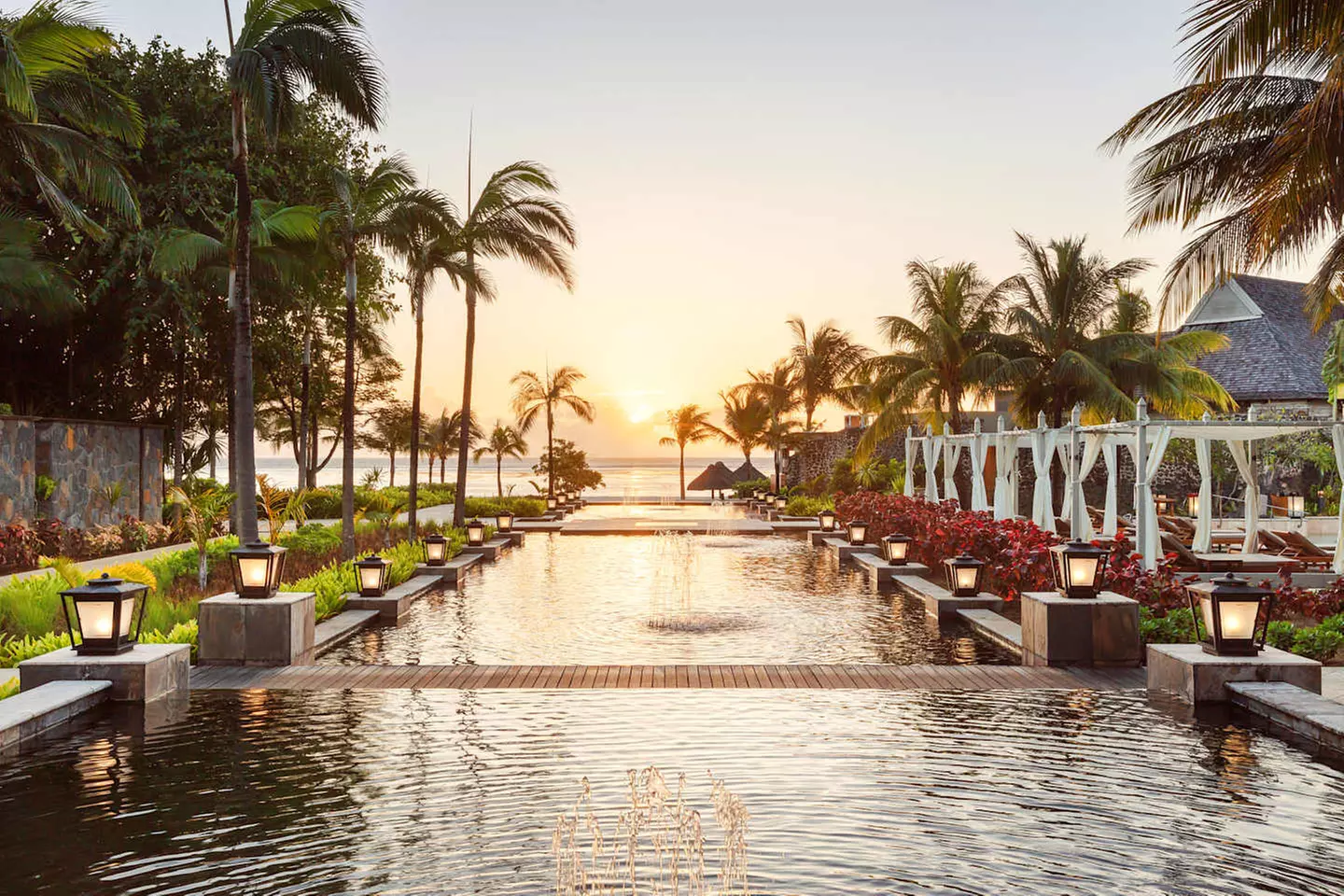 ✈ MAURITIUS | Le Morne - The St Regis Le Morne Resort Mauritius 5*,...