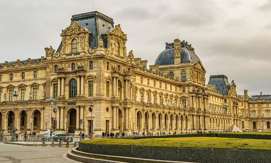 Image 9: Billet coupe-file pour le musée du Louvre avec visite guidée
