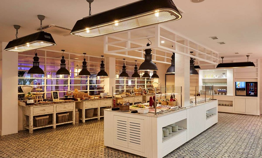 Image 13: ✈ COSTA BRAVA | Lloret de Mar - Hotel Delamar Adults Only 4*, 2 nig...