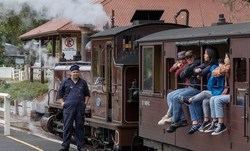 Image 4: Puffing Billy Train&Healesville Sanctuary&Yarra Valley Wine Tour