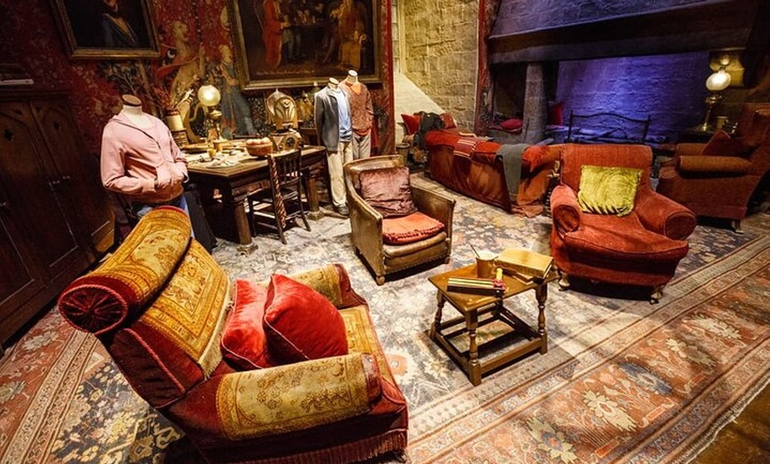 Image 6: Harry Potter Studio Private Transfer London Pick up or Drop off