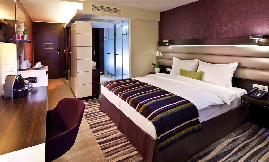 Image 2: ✈ SUISSE | Lausanne - Mövenpick Lausanne 4*, 2 nuit