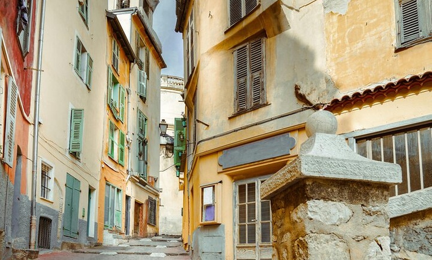 Image 7: Séance photo Promenade des Anglais Capturer l'élégance côtière