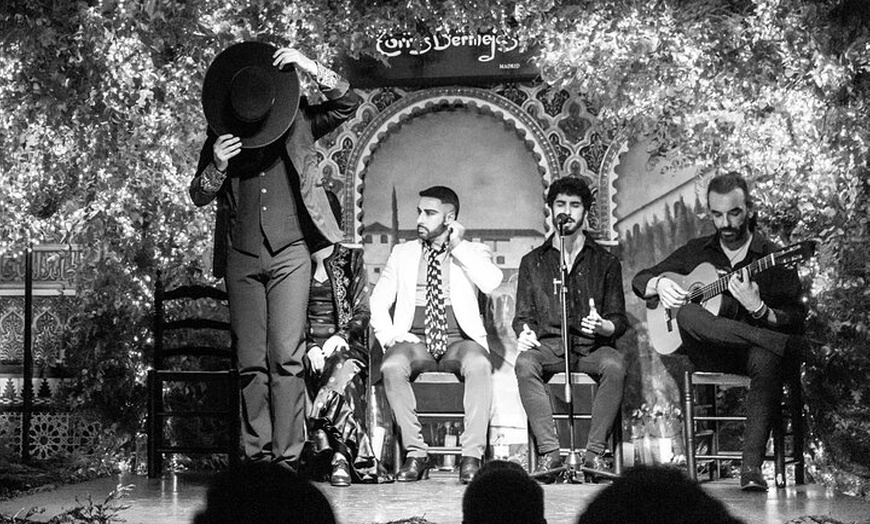 Image 14: Espectáculo flamenco en Torres Bermejas de Madrid