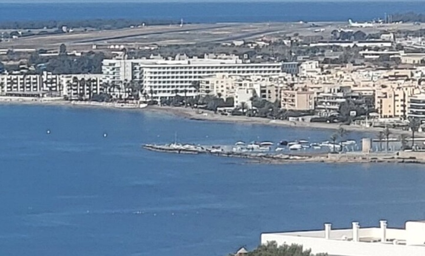 Image 18: Ruta a pie Tour Ibiza Ciudad a Dalt Villa